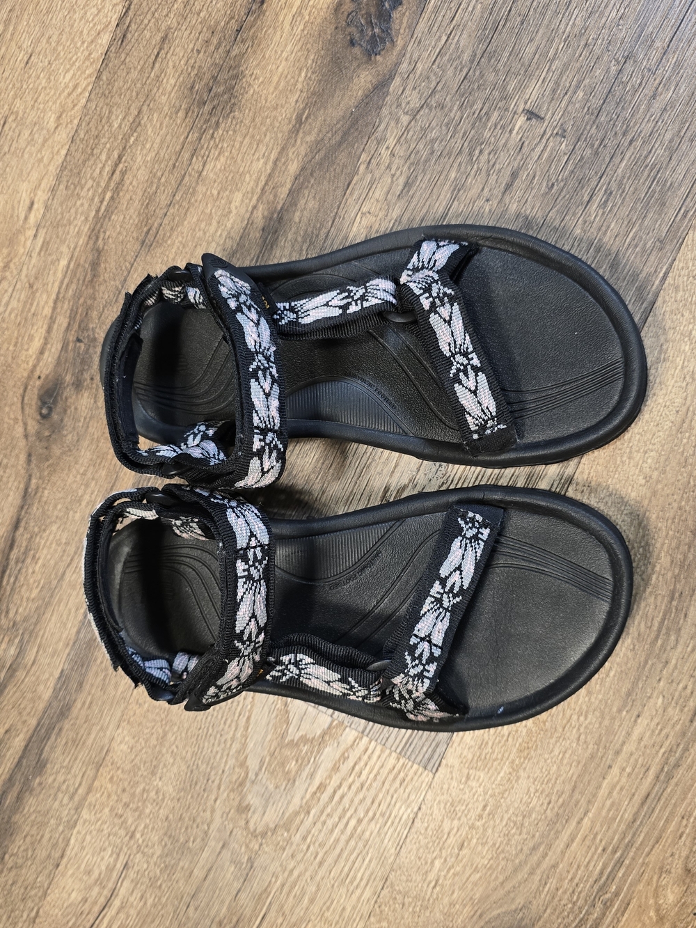 Teva Hurricane 4 Womens Strap Sandals Size 6